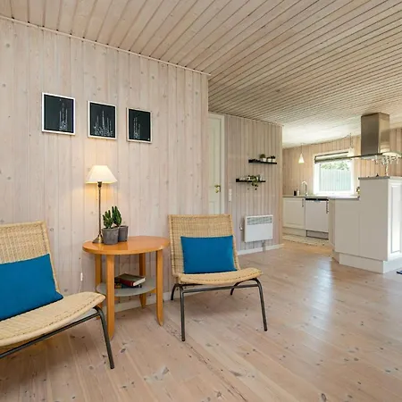 Ferienhaus Cozy In With Kitchen